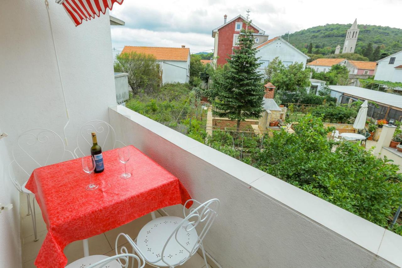 Apartments Maslina Bozava Luaran gambar