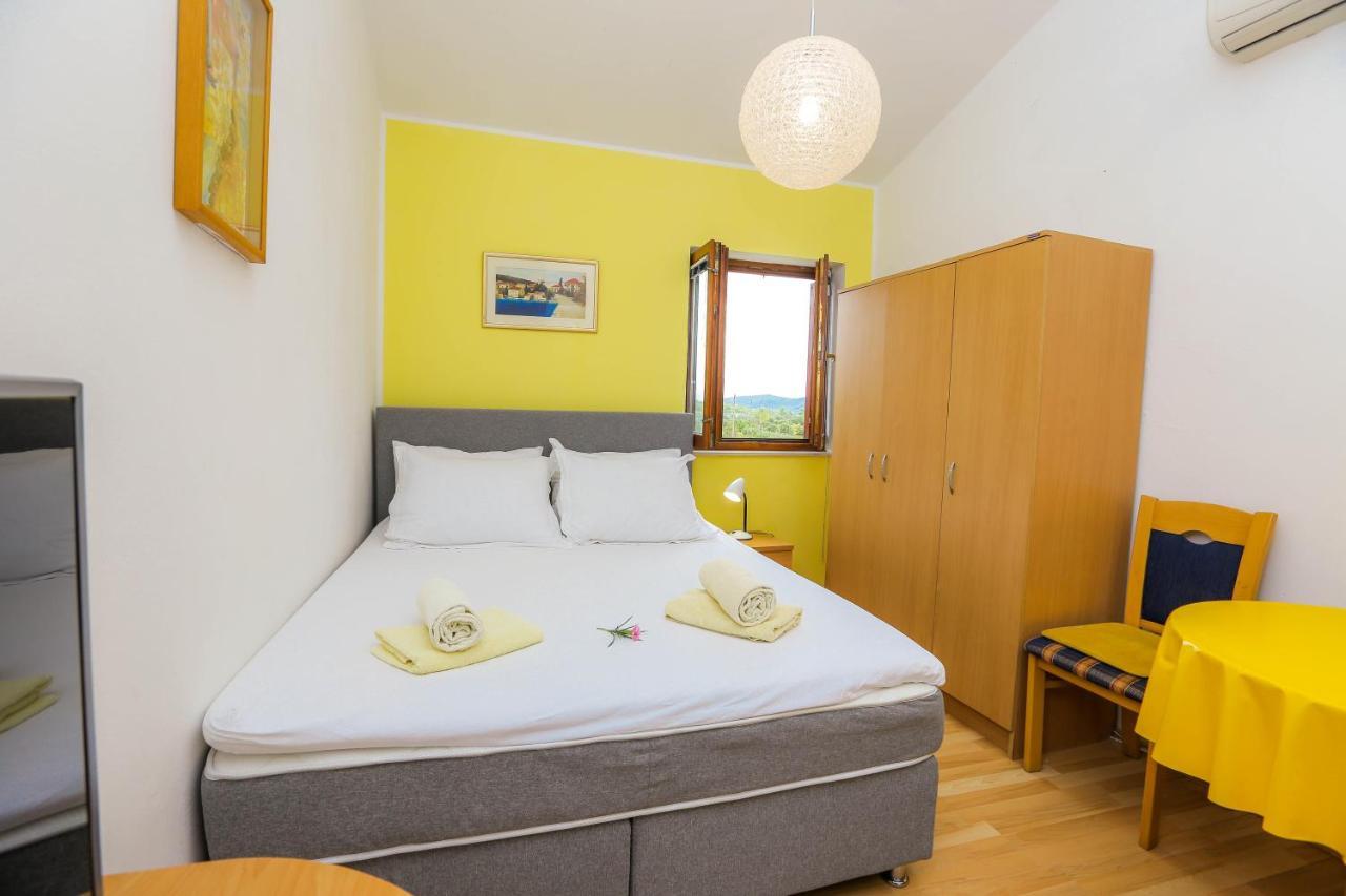 Apartments Maslina Bozava Luaran gambar
