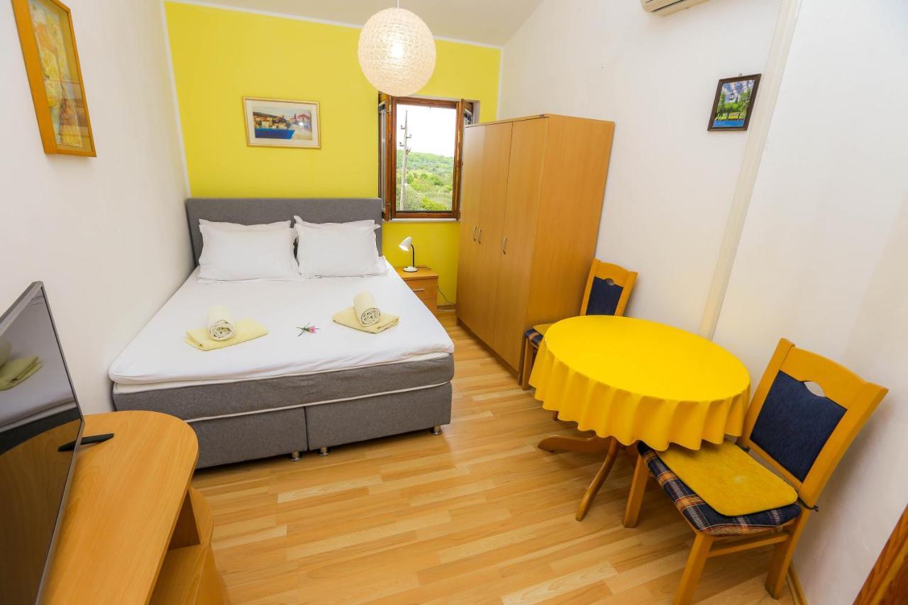 Apartments Maslina Bozava Luaran gambar