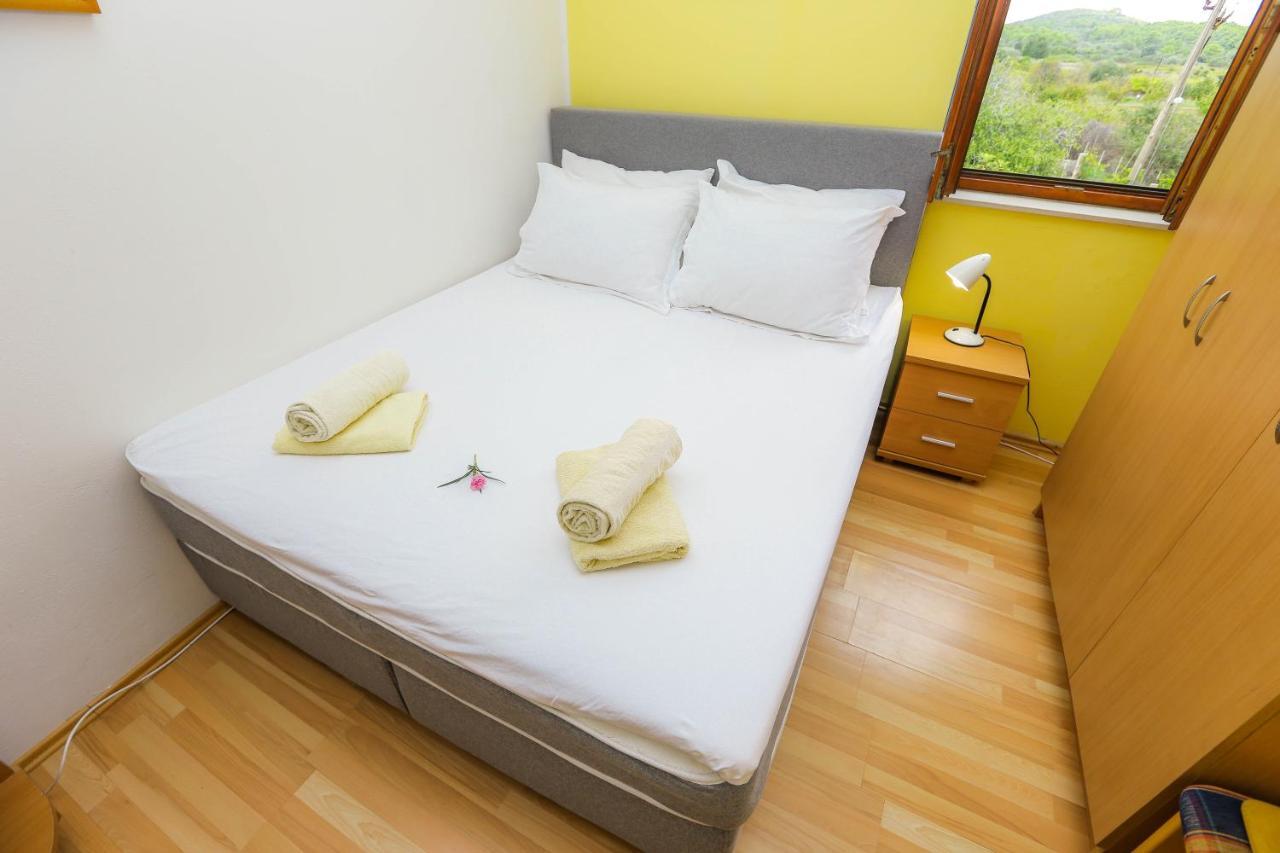 Apartments Maslina Bozava Luaran gambar