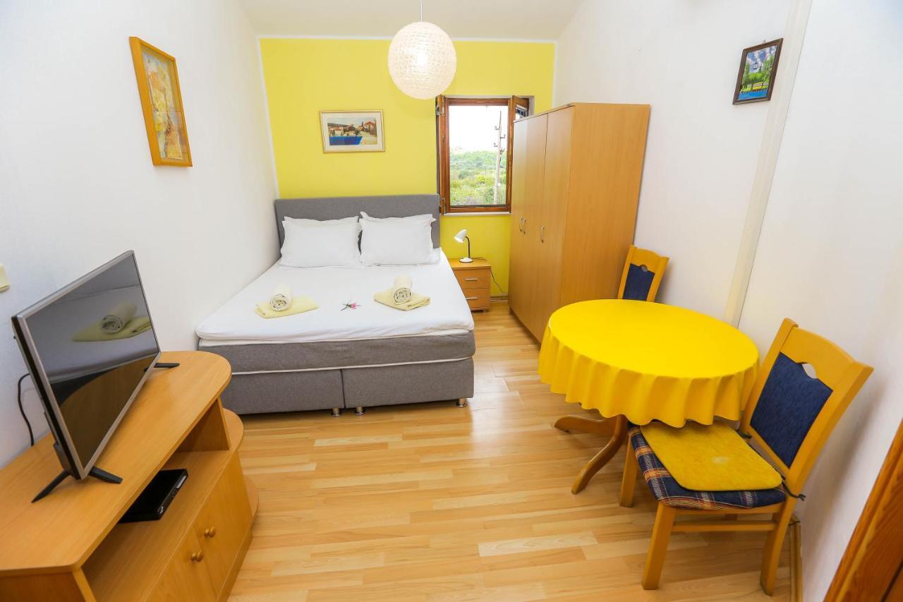 Apartments Maslina Bozava Luaran gambar